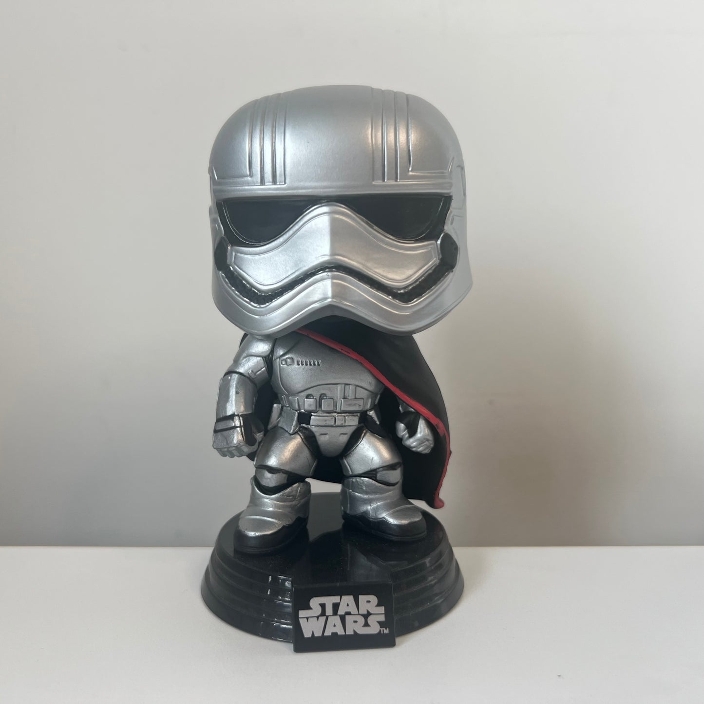 Star Wars - Captain Phasma 65 Funko Pop (No Box or Insert Included)
